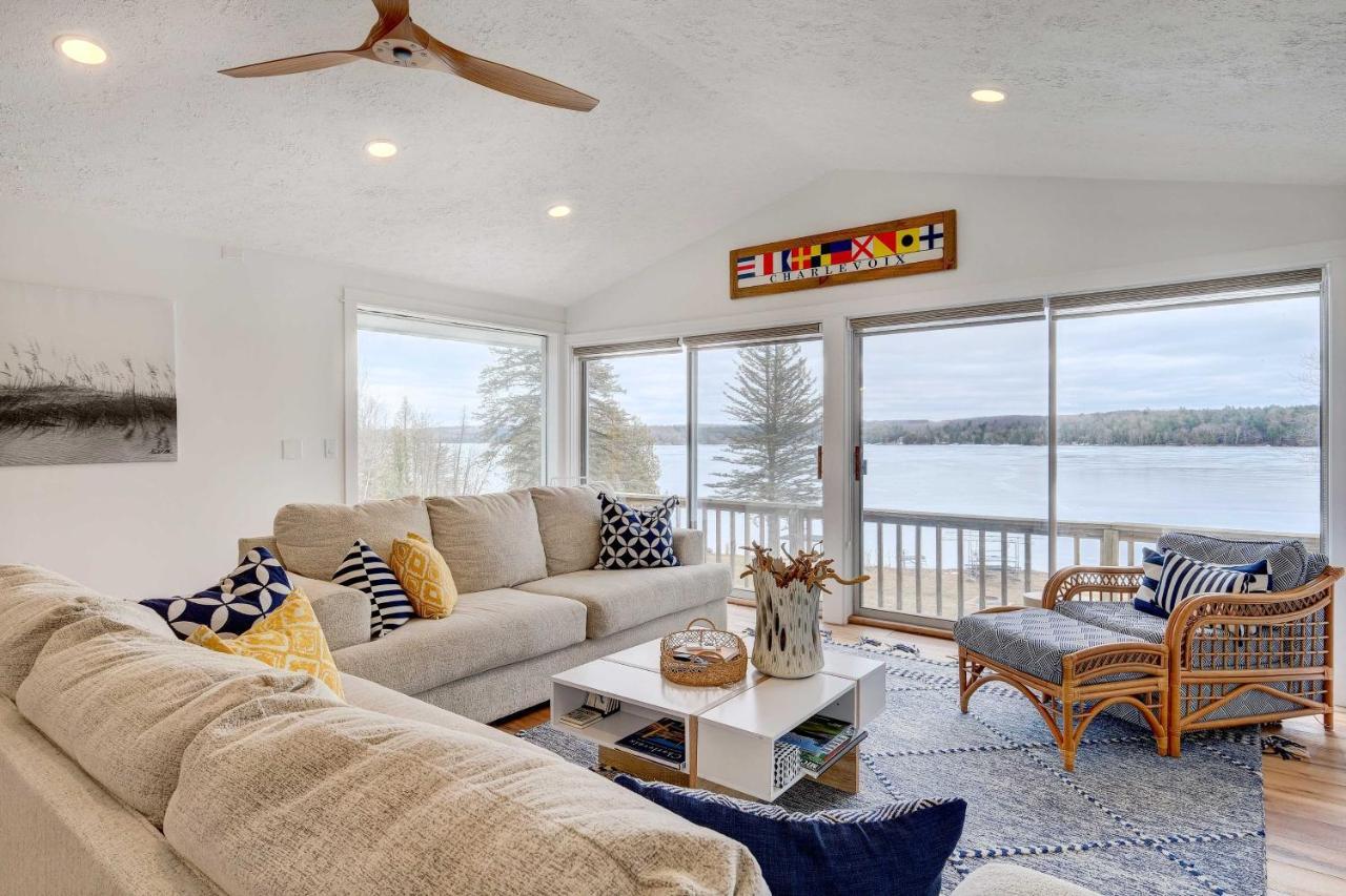 East Jordan Vacation Rental On Lake Charlevoix! Εξωτερικό φωτογραφία